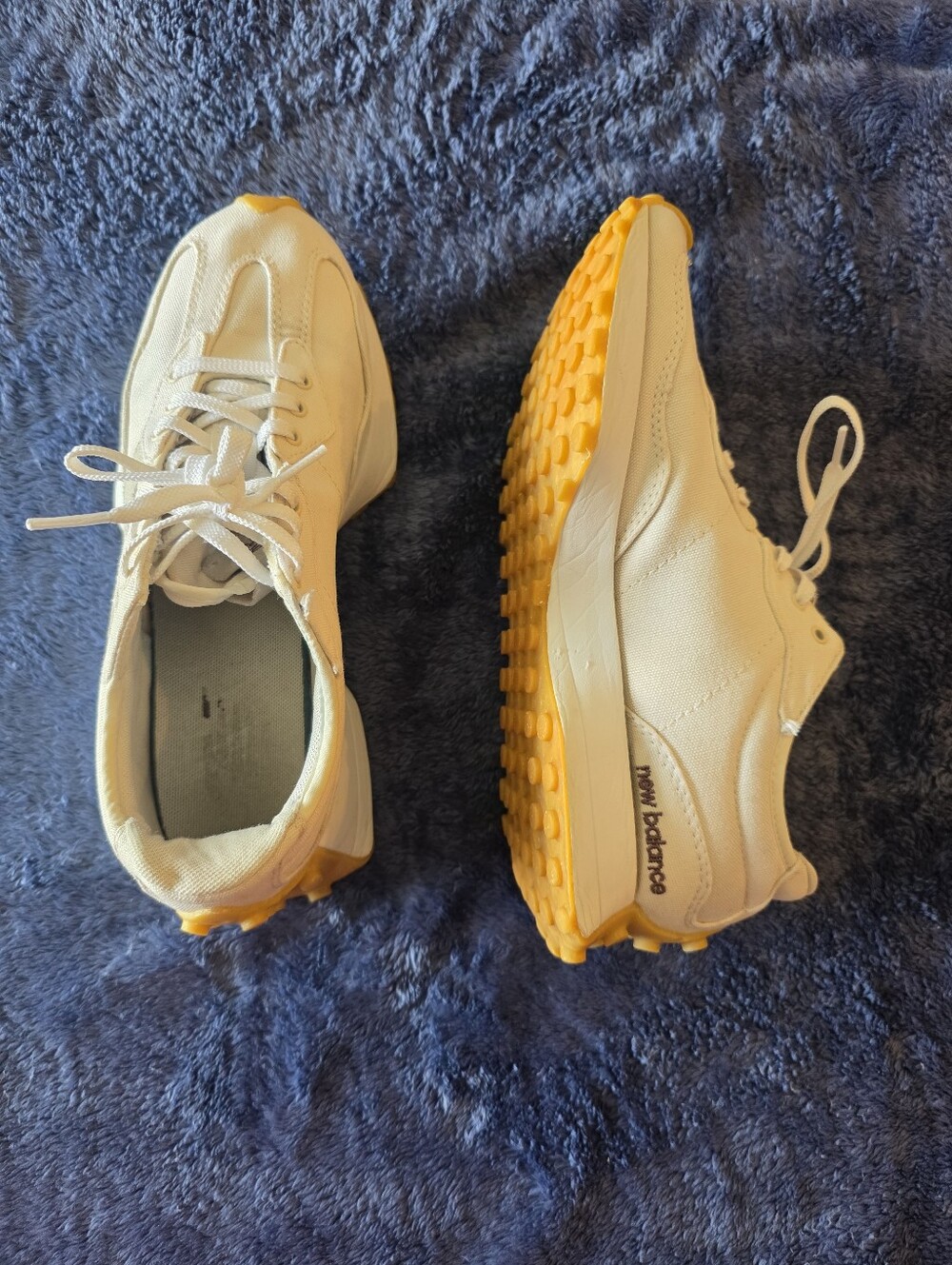 New Balance Cream & Yellow Runner Sneakers 327 Canvas